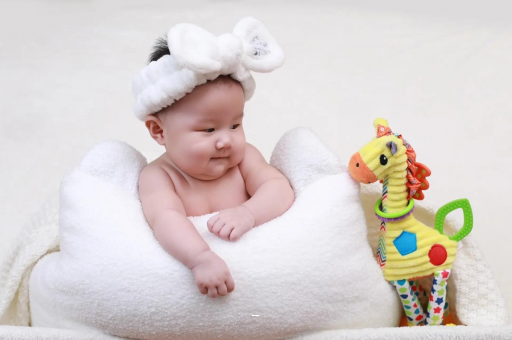 韶关宝宝几个月翻身